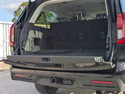 Certified 2025 Ford Expedition Max Active image 48