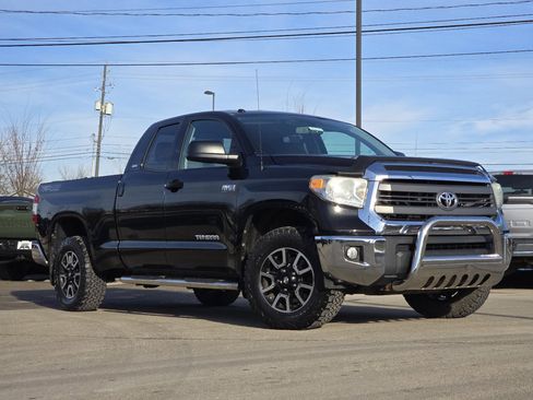 Used 2014 Toyota Tundra SR5 image 2