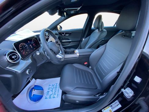 Used 2025 Mercedes-Benz C 300 4MATIC Sedan image 9