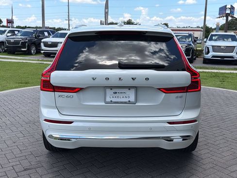 Used 2023 Volvo XC60 B5 Ultimate w/ Climate Package FWD image 5