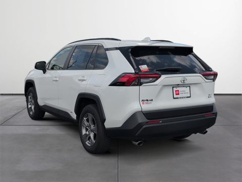 Certified 2025 Toyota RAV4 XLE w/ Convenience Package AWD/4WD image 4