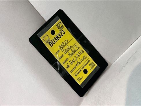 Used 2020 Tesla Model 3 Standard Range image 12