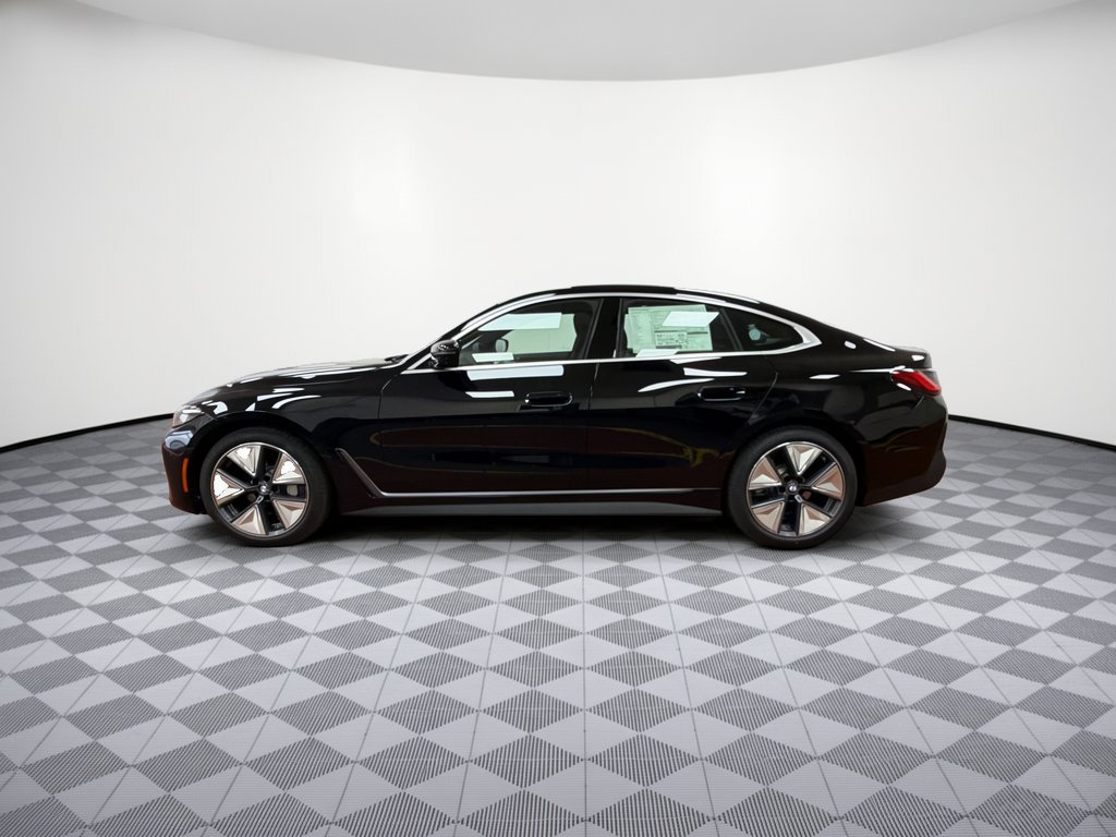 Used 2026 BMW i4 xDrive40i w/ Premium Package AWD/4WD image 2