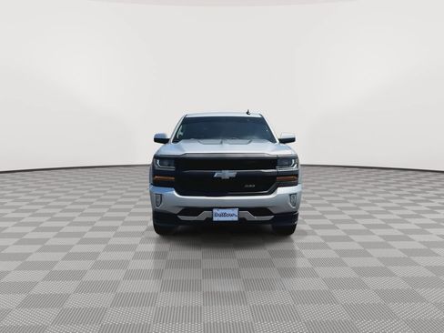 Used 2018 Chevrolet Silverado 1500 LT w/ Texas Edition AWD/4WD image 3