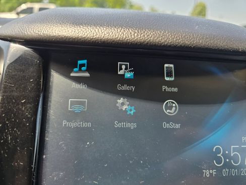 Used 2017 Chevrolet Cruze Premier FWD image 19