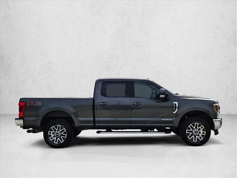 Used 2018 Ford F250 Lariat w/ Lariat Value Package AWD/4WD image 4