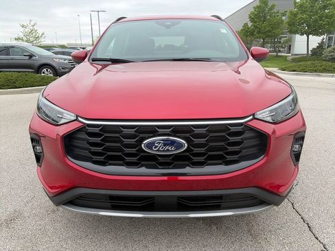Used 2025 Ford Escape ST-Line Select w/ Tech Pack #1 AWD/4WD image 2