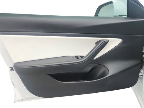 Used 2018 Tesla Model 3 Long Range image 20