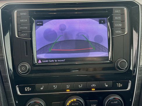 Used 2017 Volkswagen Passat 1.8T SE image 22