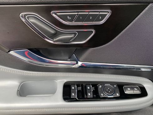 Used 2021 Lincoln Corsair Reserve w/ Equipment Group 201A image 14