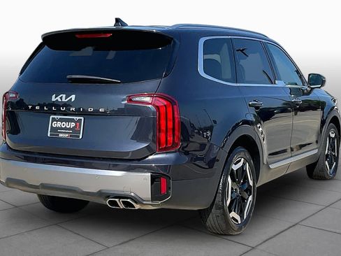 Used 2025 Kia Telluride S FWD image 12