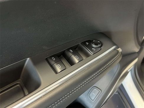 Certified 2025 GMC Acadia Elevation image 15