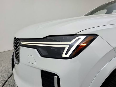 New 2026 Volvo XC90 B6 Plus w/ Protection Package Premier image 31