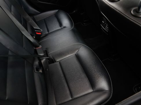 Used 2018 Mercedes-Benz GLA 250 image 15