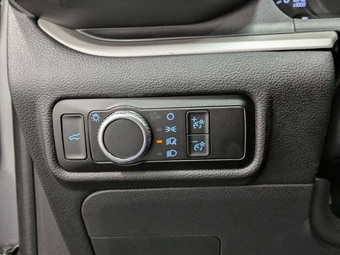 Used 2023 Ford Explorer XLT image 20