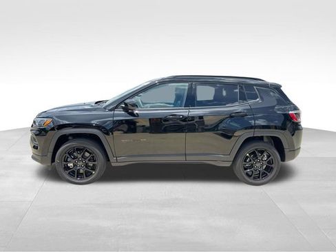 New 2026 Jeep Compass Latitude AWD/4WD image 5
