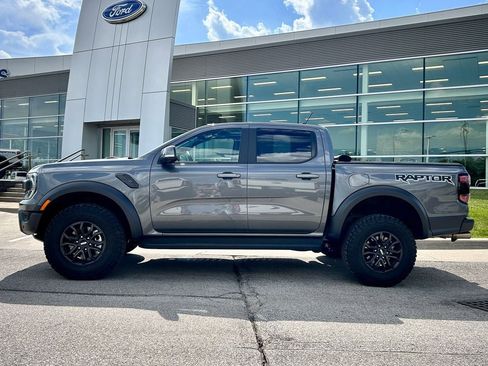 Used 2025 Ford Ranger Raptor AWD/4WD image 3