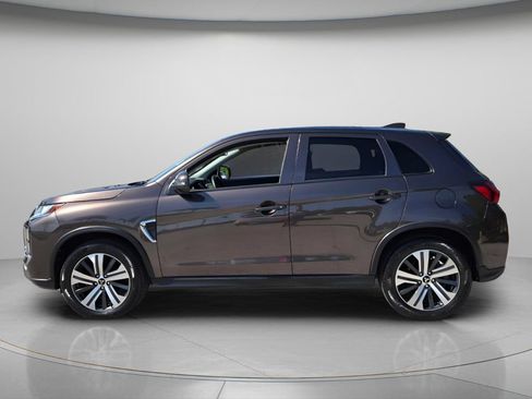 Used 2021 Mitsubishi Outlander Sport SE AWD/4WD image 3