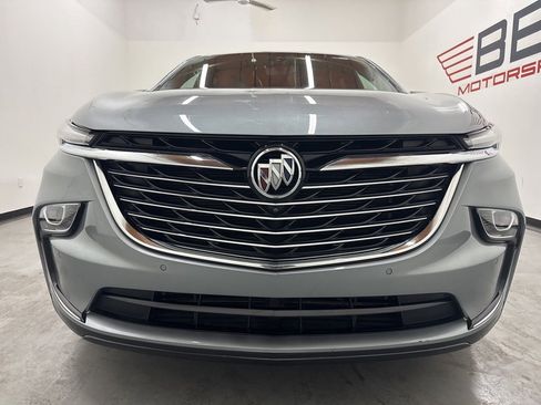 Used 2024 Buick Enclave Premium image 4