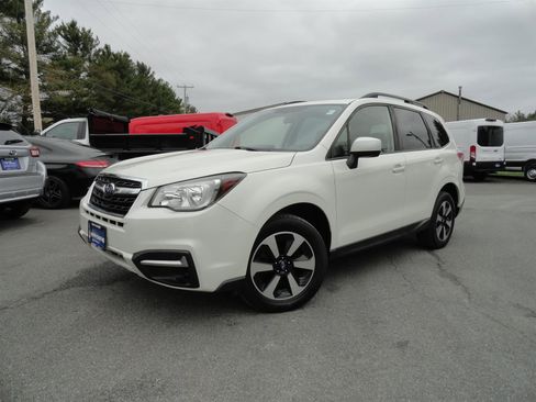 Used 2017 Subaru Forester 2.5i Premium w/ All-Weather Package AWD/4WD image 1