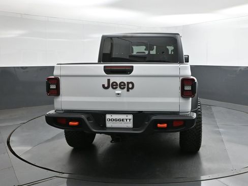 Used 2025 Jeep Gladiator Mojave w/ Convenience Group image 8