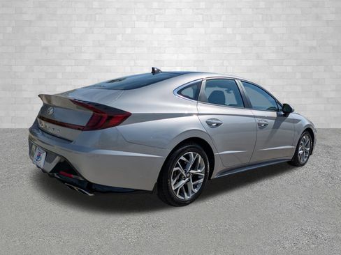 Certified 2023 Hyundai Sonata SEL w/ Convenience Package image 2