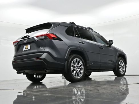 Used 2023 Toyota RAV4 XLE Premium AWD/4WD image 28