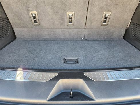 Used 2022 GMC Yukon AT4 image 33