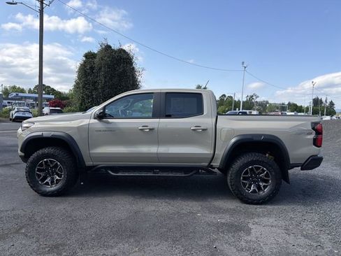 Certified 2023 Chevrolet Colorado ZR2 w/ ZR2 Convenience Package III AWD/4WD image 2
