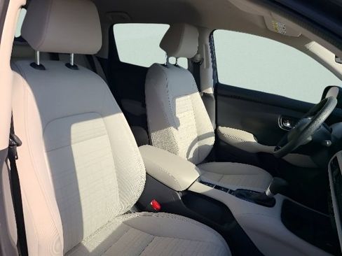 New 2027 Honda HR-V LX image 13