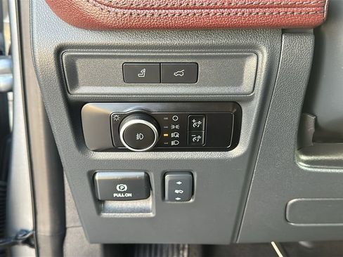 Used 2024 Ford Expedition Max Limited image 21