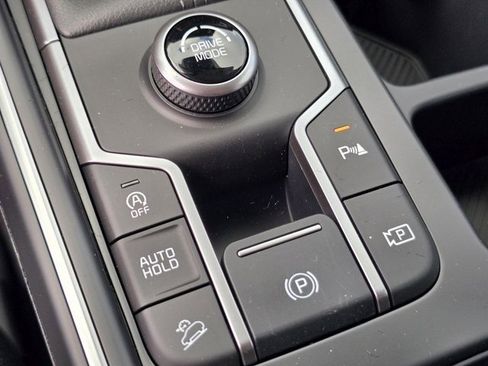 Used 2025 Kia Sorento S w/ Panoramic Sunroof Package image 28