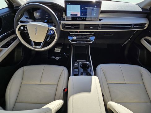 New 2026 Lincoln Corsair Premiere image 17