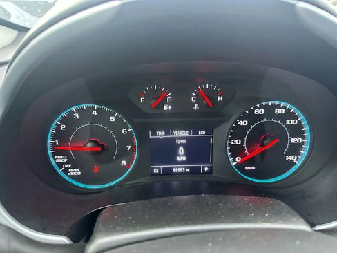 Used 2023 Chevrolet Malibu LT FWD image 30
