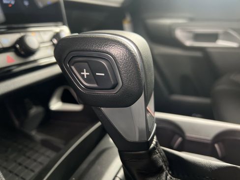 New 2025 Ford Ranger Lariat w/ FX4 Off-Road Package image 17