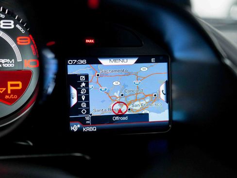 Used 2018 Ferrari 812 Superfast RWD image 65