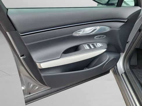 New 2026 Genesis GV70 2.5T Advanced AWD/4WD image 23