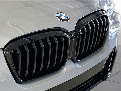Used 2022 BMW X3 xDrive30i w/ M Sport Package 2 AWD/4WD image 30