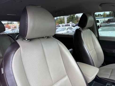 Used 2016 Kia Sedona SX Limited w/ Option Group 030 image 35