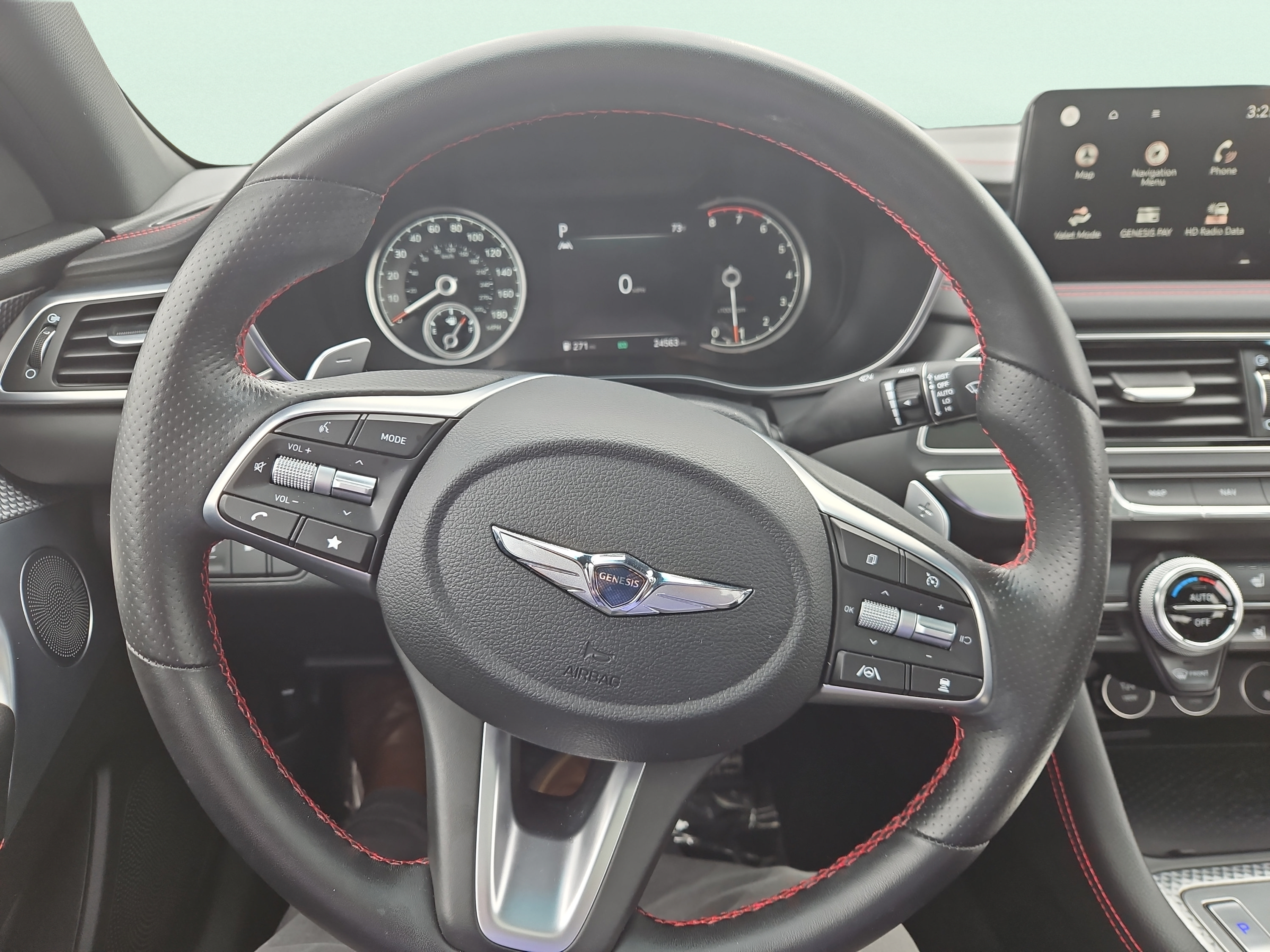 Used 2023 Genesis G70 2.0T w/ Sport Prestige Package RWD image 12