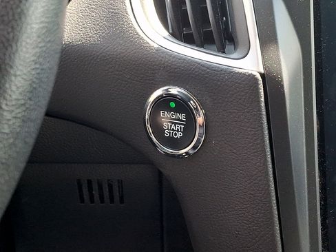 Used 2024 Ford Edge SEL AWD/4WD image 22