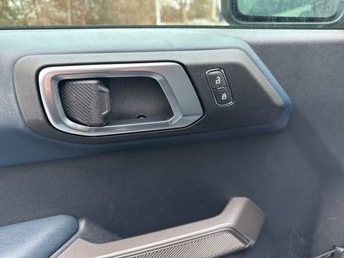 Used 2021 Ford Bronco Outer Banks image 19