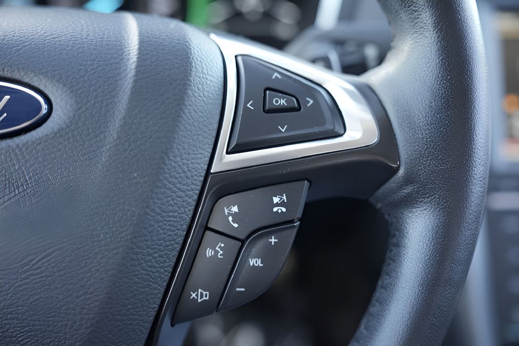 Used 2015 Ford Fusion Titanium FWD image 28