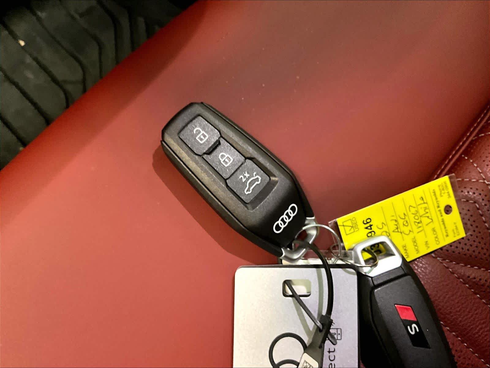 Used 2025 Audi SQ5 Prestige AWD/4WD image 15