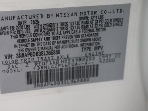 Used 2025 Nissan Kicks SR w/ Illumination Package AWD/4WD image 28