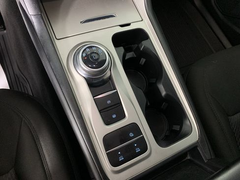 Used 2022 Ford Explorer XLT RWD image 25
