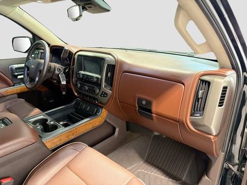 Certified 2018 Chevrolet Silverado 1500 High Country AWD/4WD image 26