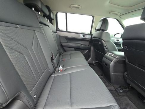 Used 2025 Hyundai Santa Fe XRT AWD/4WD image 18