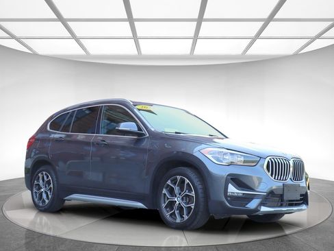 Used 2020 BMW X1 xDrive28i w/ Convenience Package AWD/4WD image 3