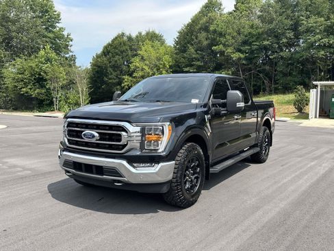 Used 2021 Ford F150 XLT w/ Equipment Group 302A High AWD/4WD image 3